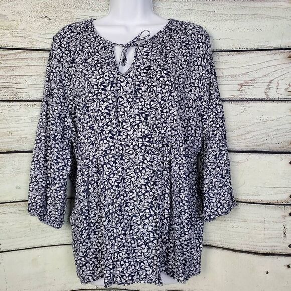 Croft & Barrow Women’s Plus 1X Tunic Top Navy White Floral Print Rayon - Picture 1 of 7